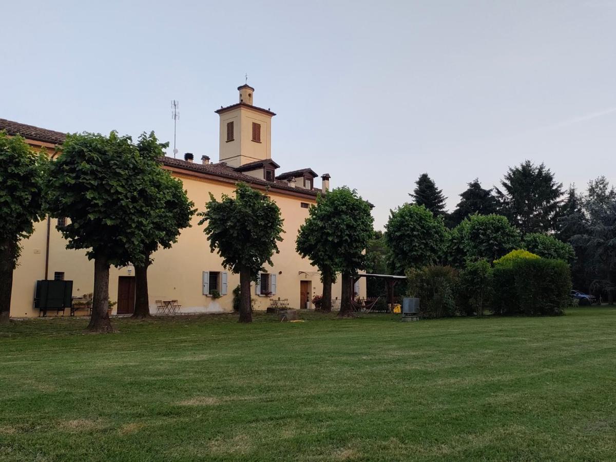 La Torre Di Longara Bed & Breakfast Calderara di Reno Exterior foto